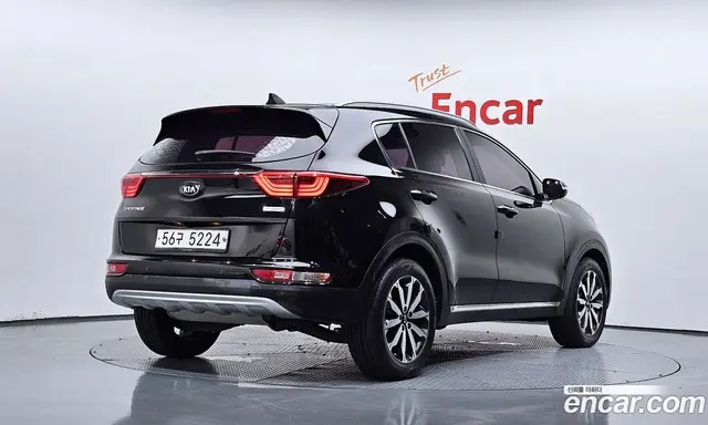 Kia Sportage 2016 1.7 автомат (гидро), миниатюра 2