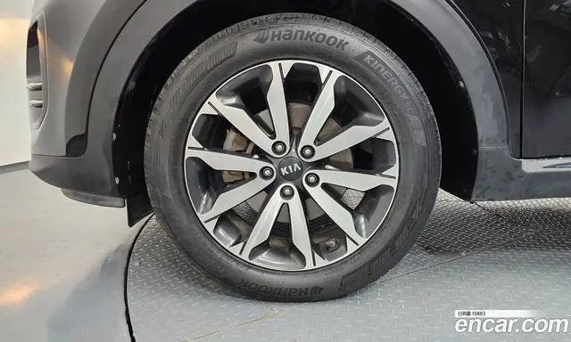 Kia Sportage 2016 1.7 автомат (гидро), миниатюра 5