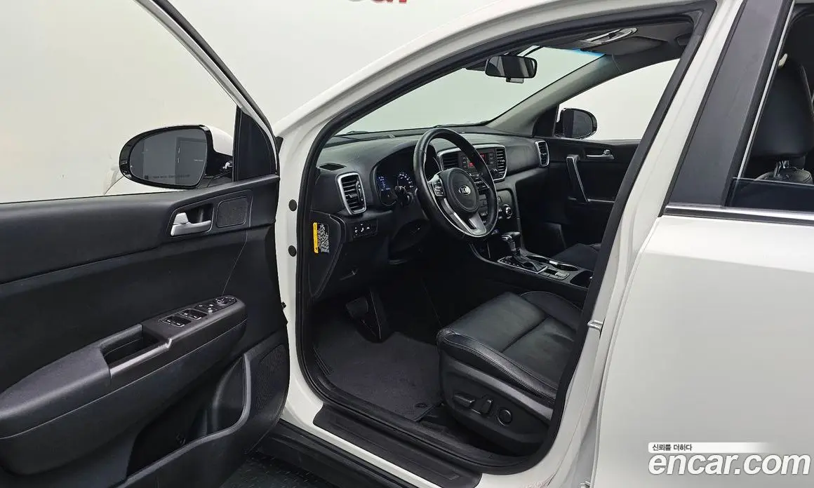 Kia Sportage 2018 2.0 автомат (гидро), фото 13