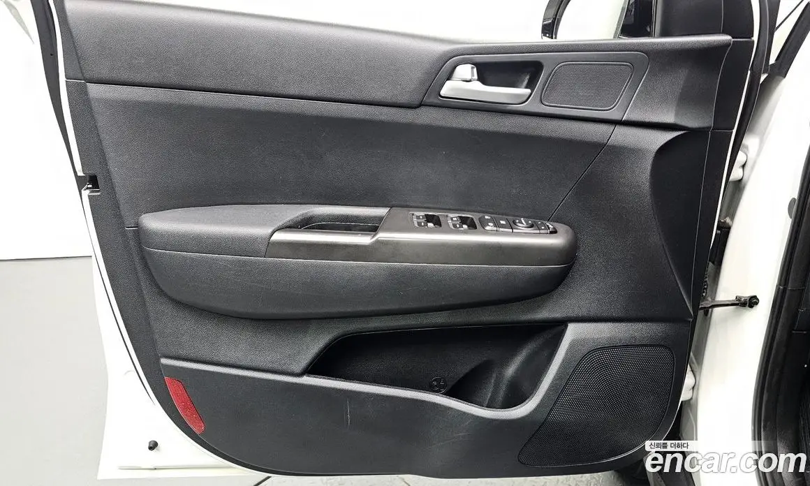Kia Sportage 2018 2.0 автомат (гидро), фото 14