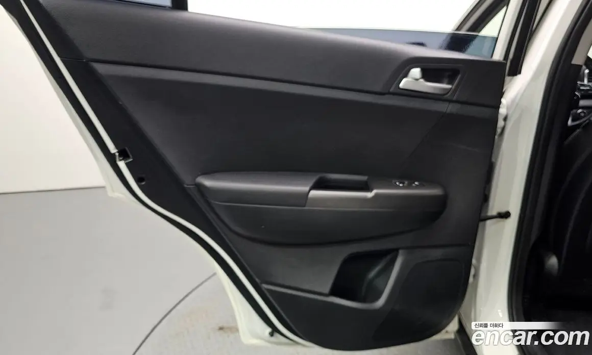 Kia Sportage 2018 2.0 автомат (гидро), фото 15