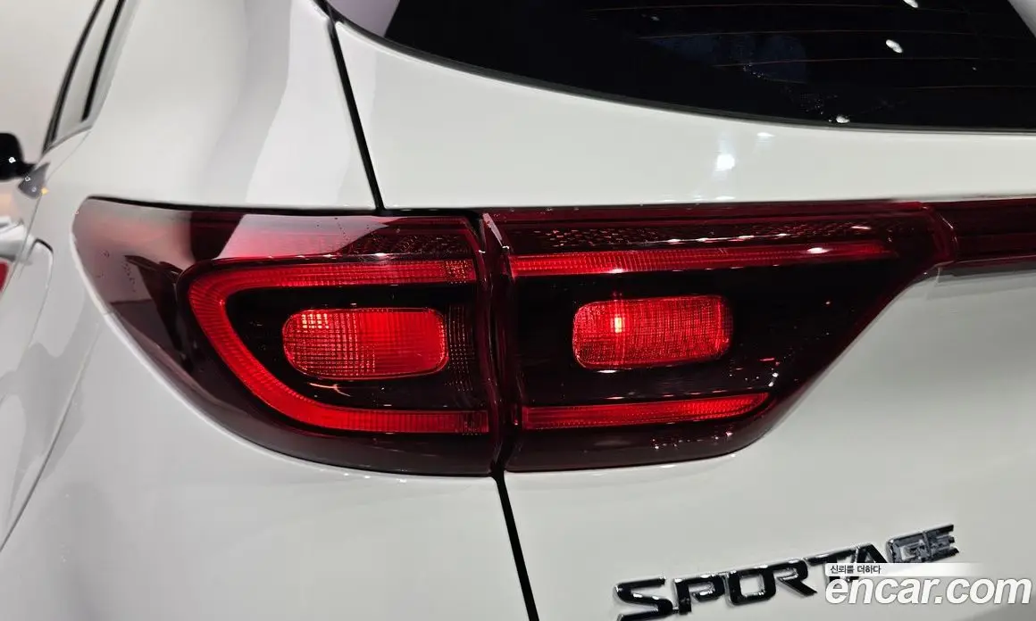 Kia Sportage 2018 2.0 автомат (гидро), фото 9