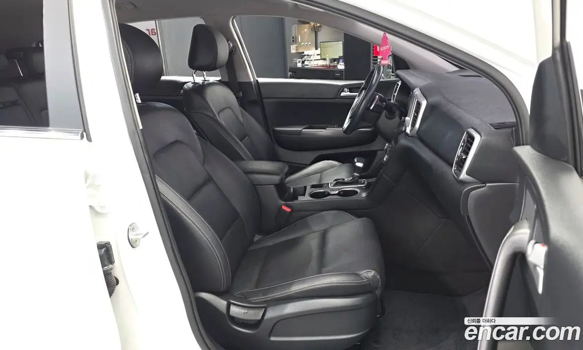 Kia Sportage 2019 2.0 автомат (гидро), фото 17