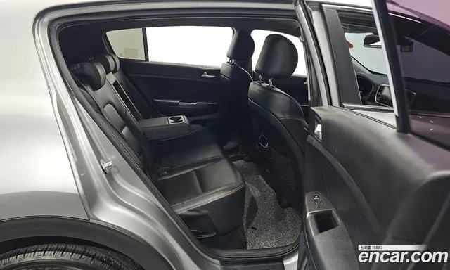Kia Sportage 2021 2.0 автомат (гидро), миниатюра 11