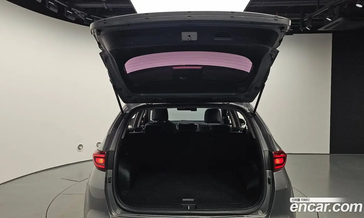 Kia Sportage 2021 2.0 автомат (гидро), фото 20