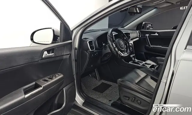 Kia Sportage 2021 2.0 автомат (гидро), миниатюра 10