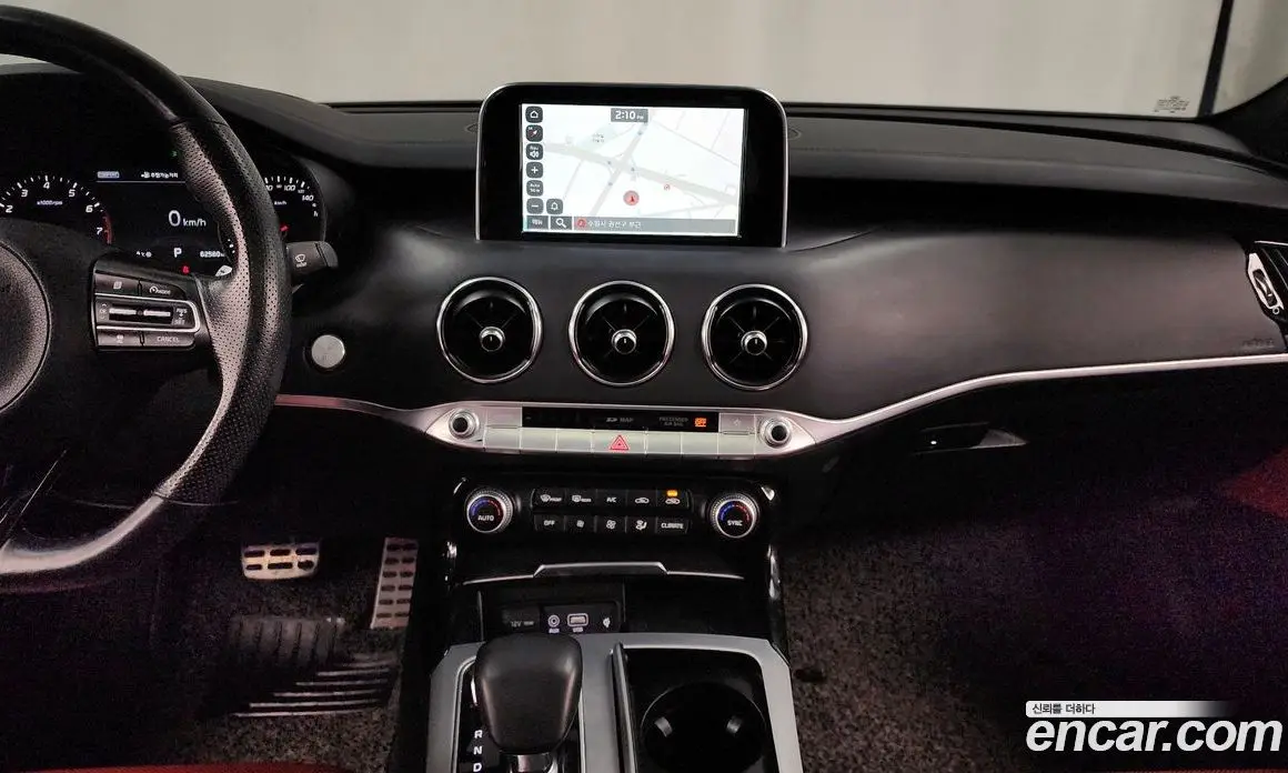 Kia Stinger 2017 3.3 автомат (гидро), фото 14