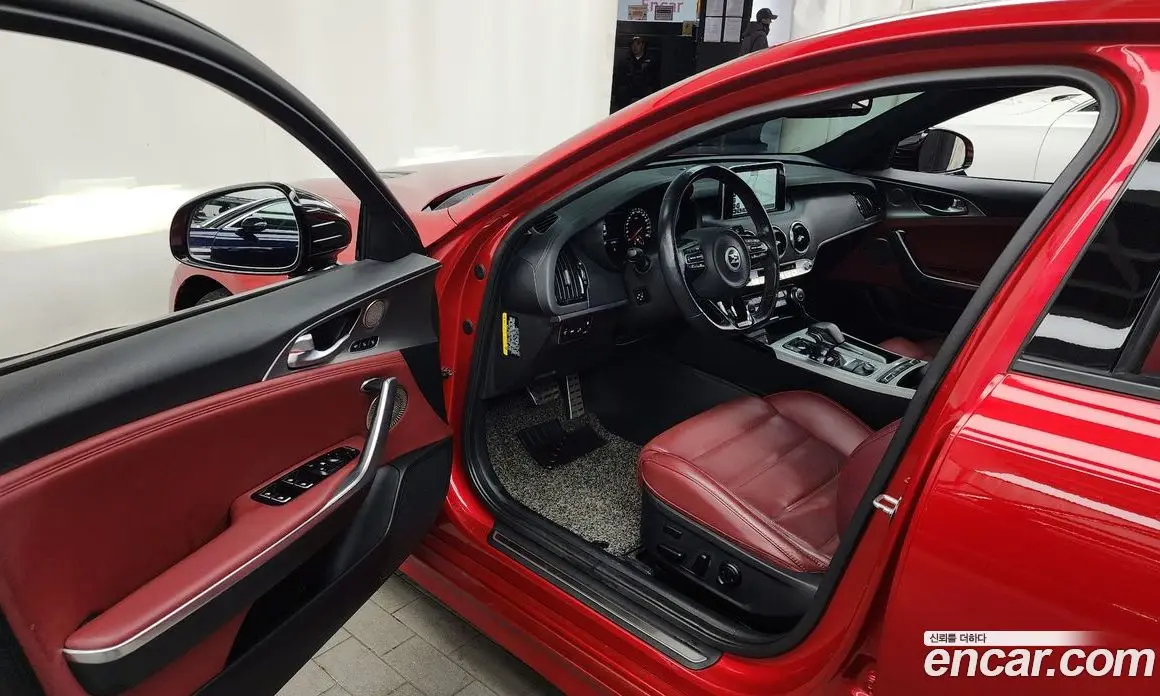 Kia Stinger 2017 3.3 автомат (гидро), фото 10