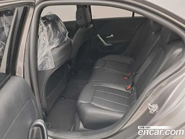 Mercedes-Benz A-Class 2020 2.0 автомат (гидро), миниатюра 12