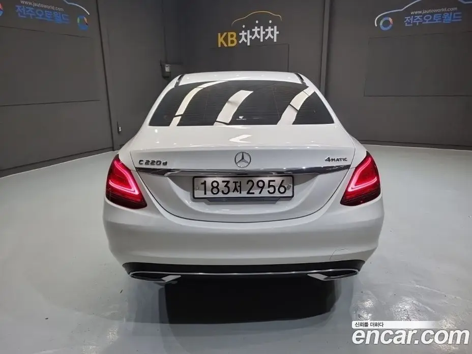 Mercedes-Benz C-Class 2020 1.9 автомат (гидро), фото 3 Mercedes-Benz C-Class 2020 1.9 автомат (гидро), фото 3