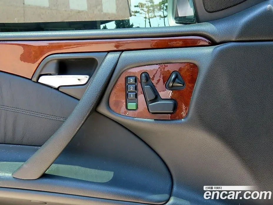 Mercedes-Benz E-Class 2001 2.8 автомат (гидро), фото 11