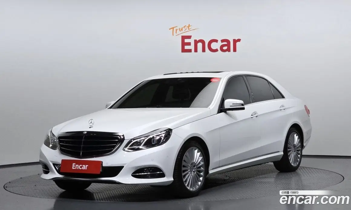 Mercedes-Benz E-Class 2015 3.5 автомат (гидро), фото 1 Mercedes-Benz E-Class 2015 3.5 автомат (гидро), фото 1