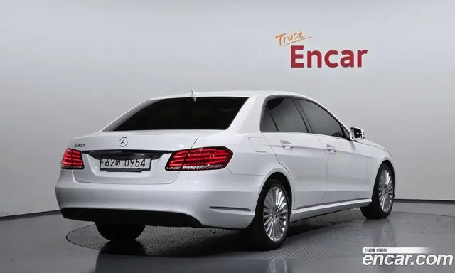 Mercedes-Benz E-Class 2015 3.5 автомат (гидро), миниатюра 2 Mercedes-Benz E-Class 2015 3.5 автомат (гидро), миниатюра 2