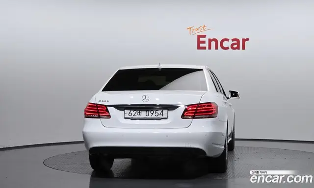 Mercedes-Benz E-Class 2015 3.5 автомат (гидро), миниатюра 4 Mercedes-Benz E-Class 2015 3.5 автомат (гидро), миниатюра 4