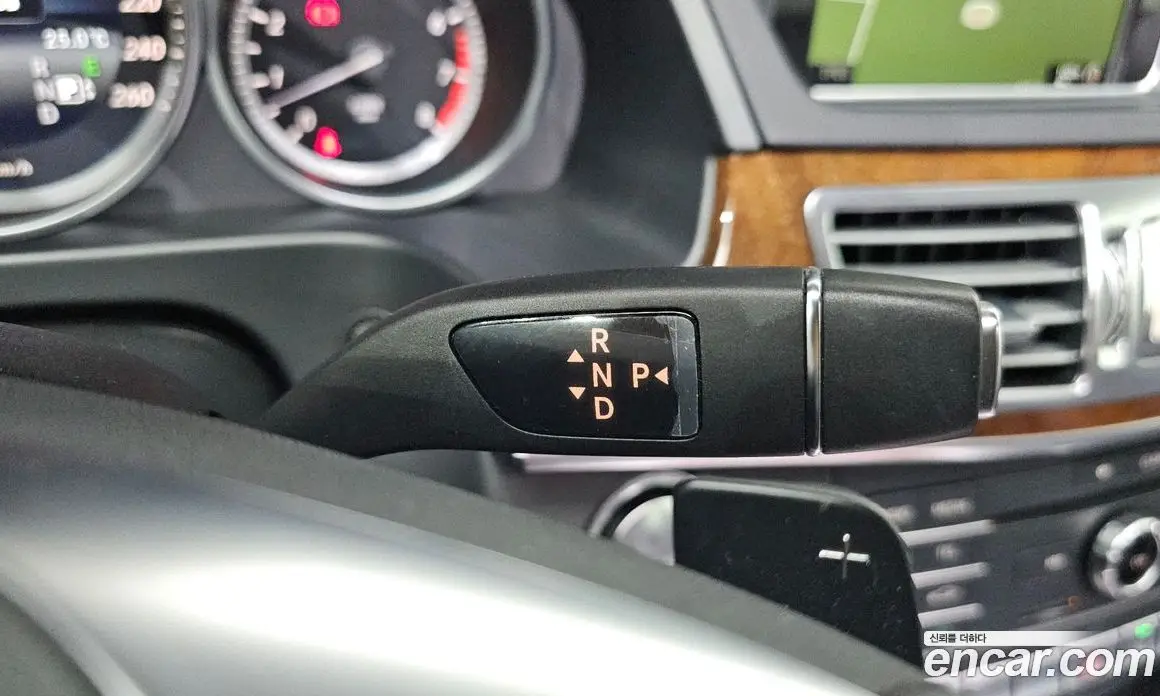 Mercedes-Benz E-Class 2015 3.5 автомат (гидро), фото 9 Mercedes-Benz E-Class 2015 3.5 автомат (гидро), фото 9