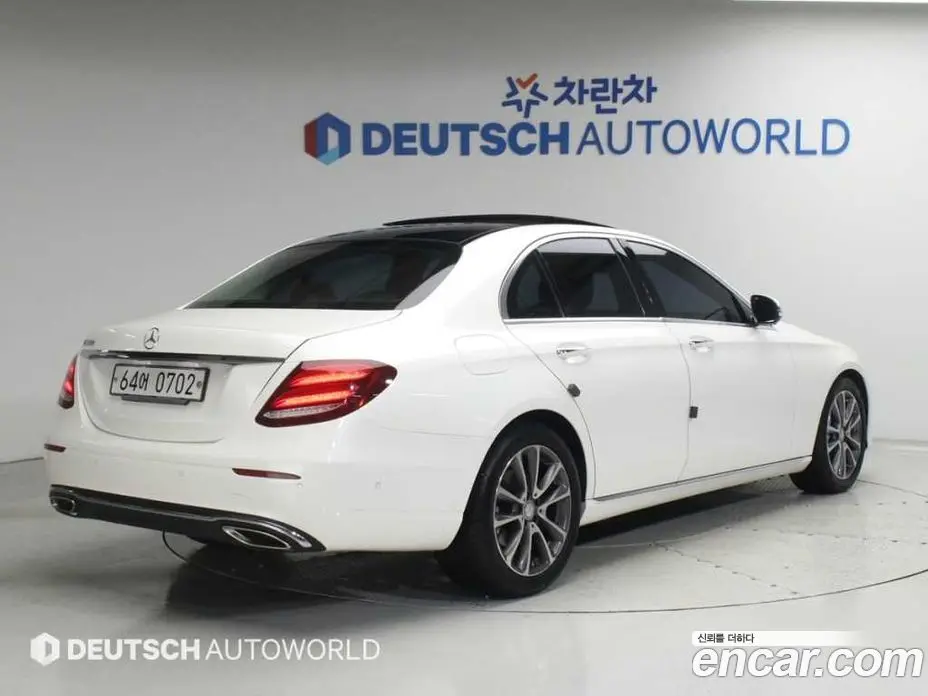 Mercedes-Benz E-Class 2016 2.0 автомат (гидро), фото 2 Mercedes-Benz E-Class 2016 2.0 автомат (гидро), фото 2