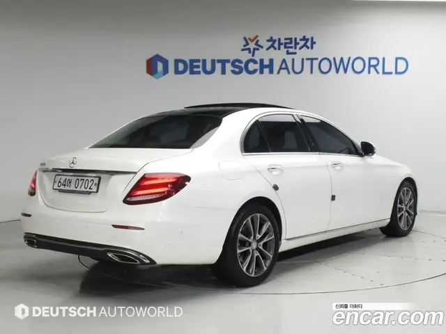 Mercedes-Benz E-Class 2016 2.0 автомат (гидро), миниатюра 2 Mercedes-Benz E-Class 2016 2.0 автомат (гидро), миниатюра 2