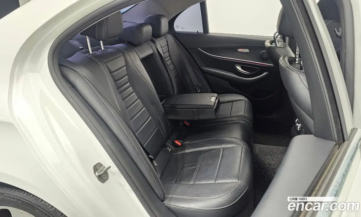 Mercedes-Benz E-Class 2016 1.9 автомат (гидро), фото 11 Mercedes-Benz E-Class 2016 1.9 автомат (гидро), фото 11