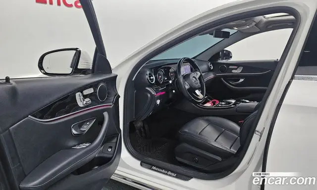 Mercedes-Benz E-Class 2016 1.9 автомат (гидро), миниатюра 10 Mercedes-Benz E-Class 2016 1.9 автомат (гидро), миниатюра 10