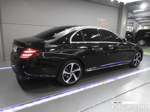 Mercedes-Benz E-Class 2019 2.0 автомат (гидро), миниатюра 2 Mercedes-Benz E-Class 2019 2.0 автомат (гидро), миниатюра 2