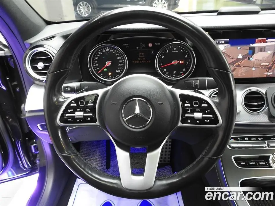 Mercedes-Benz E-Class 2019 2.0 автомат (гидро), фото 17 Mercedes-Benz E-Class 2019 2.0 автомат (гидро), фото 17
