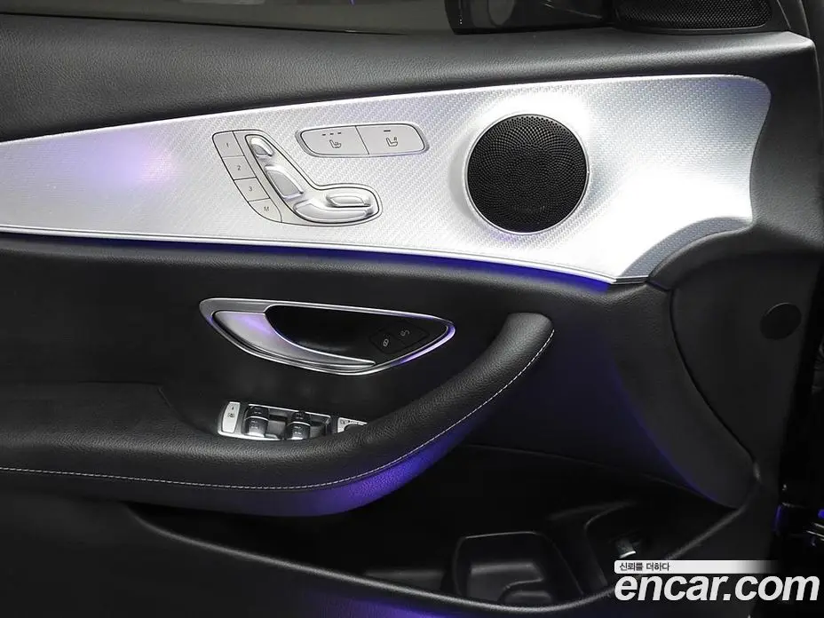 Mercedes-Benz E-Class 2019 2.0 автомат (гидро), фото 19 Mercedes-Benz E-Class 2019 2.0 автомат (гидро), фото 19