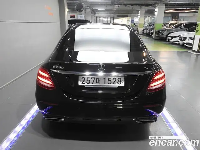 Mercedes-Benz E-Class 2019 2.0 автомат (гидро), миниатюра 3 Mercedes-Benz E-Class 2019 2.0 автомат (гидро), миниатюра 3
