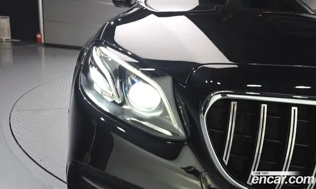 Mercedes-Benz E-Class 2019 3.0 автомат (гидро), миниатюра 8