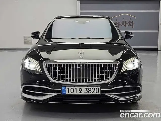 Mercedes-Benz S-Class 2018 4.0 автомат (гидро), миниатюра 2