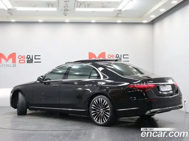Mercedes-Benz S-Class 2023 3.0 автомат (гидро), миниатюра 4
