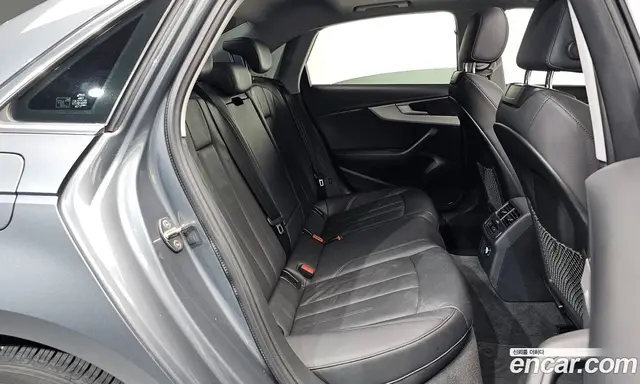 Audi A4 2018 2.0 автомат (гидро), миниатюра 11