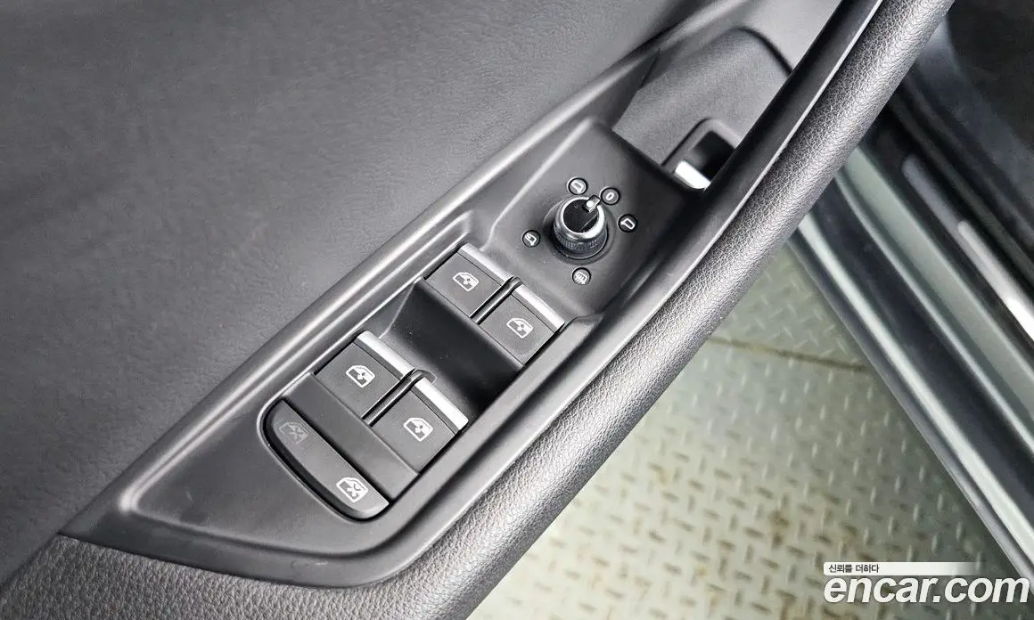 Audi A4 2018 2.0 автомат (гидро), фото 18