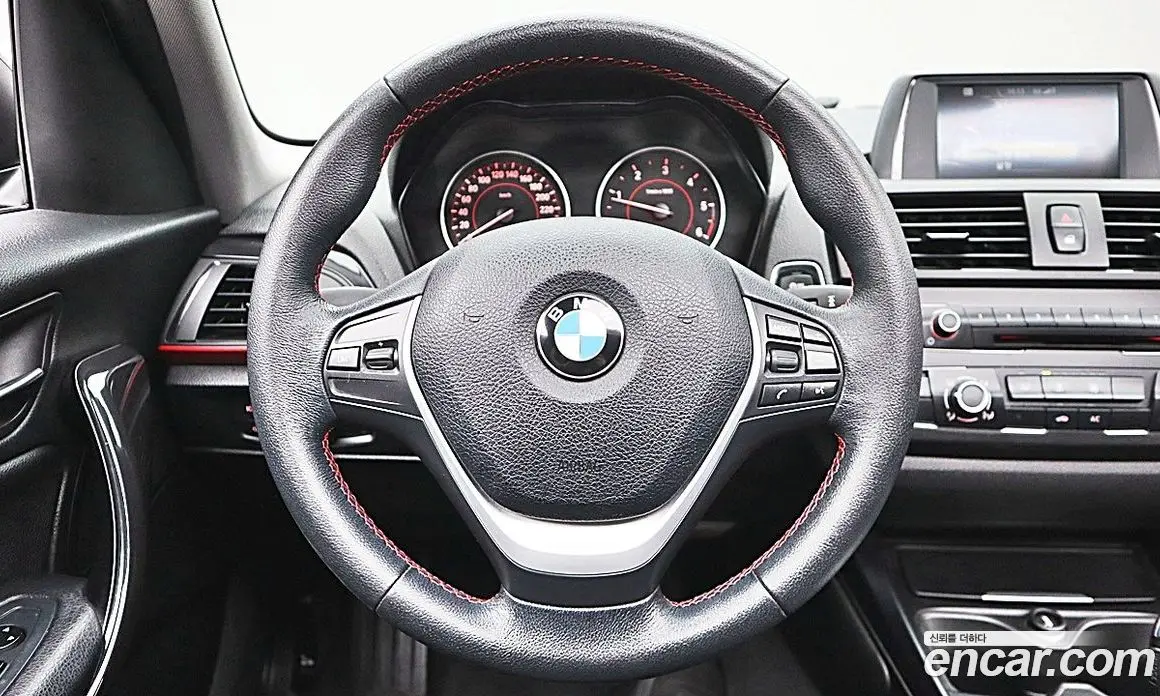 BMW 1 серия 2015 2.0 автомат (гидро), фото 11