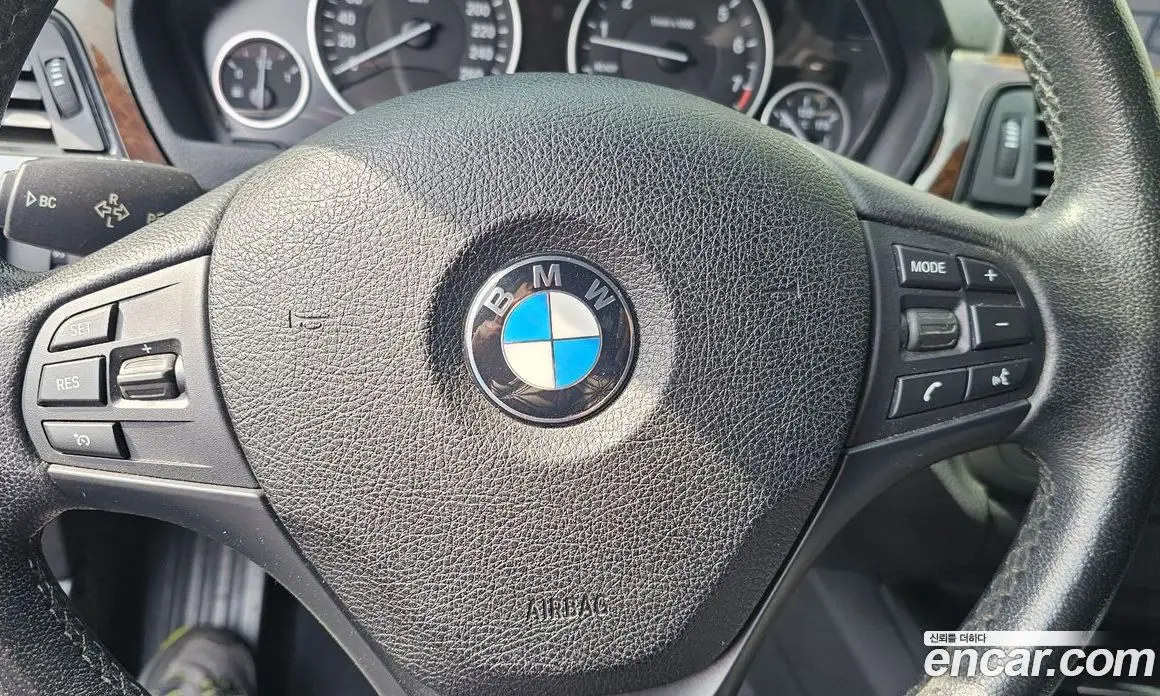 BMW 3 серия 2012 2.0 автомат (гидро), фото 16