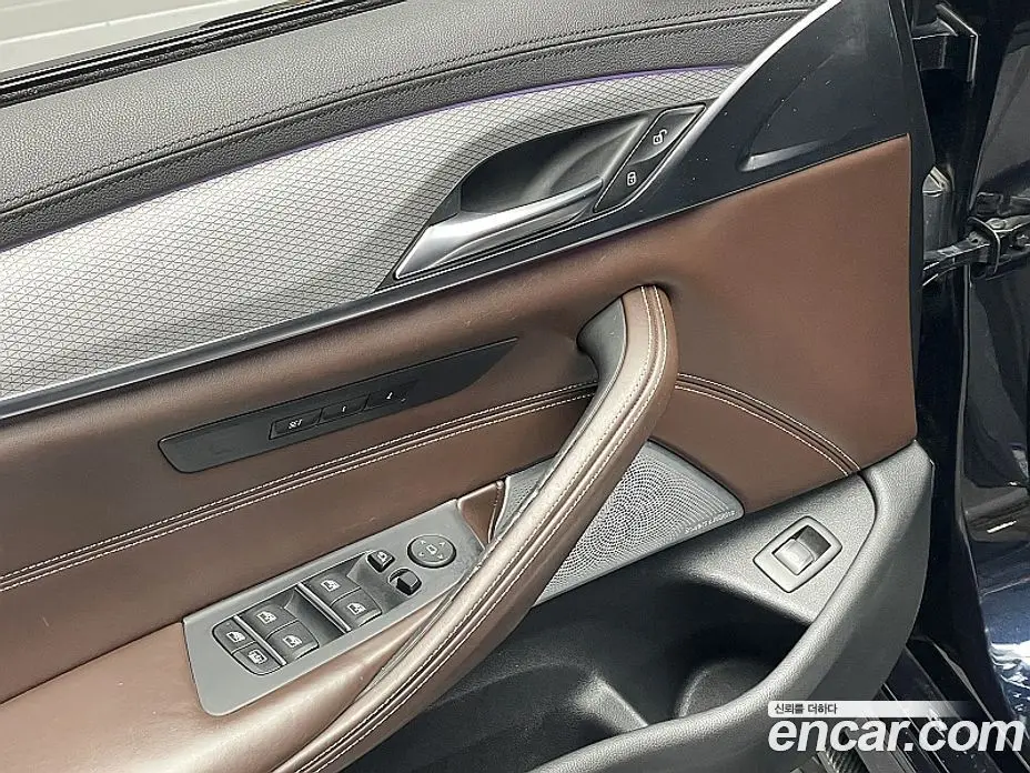 BMW 5 серия 2019 3.0 автомат (гидро), фото 18