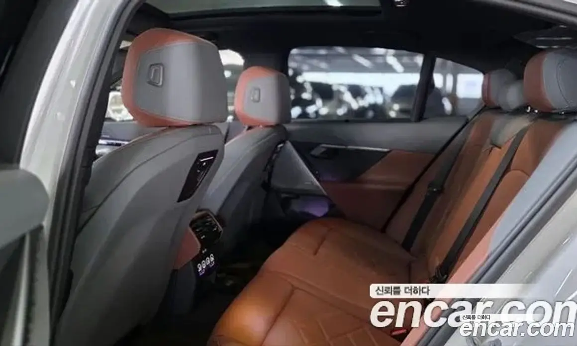 BMW 5 серия 2025 2.0 автомат (гидро), фото 10