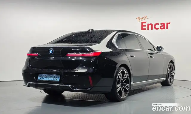 BMW i7 2023 0.3 автомат (гидро), миниатюра 2