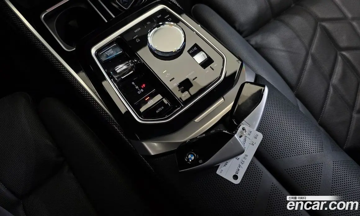 BMW i7 2023 0.3 автомат (гидро), фото 12