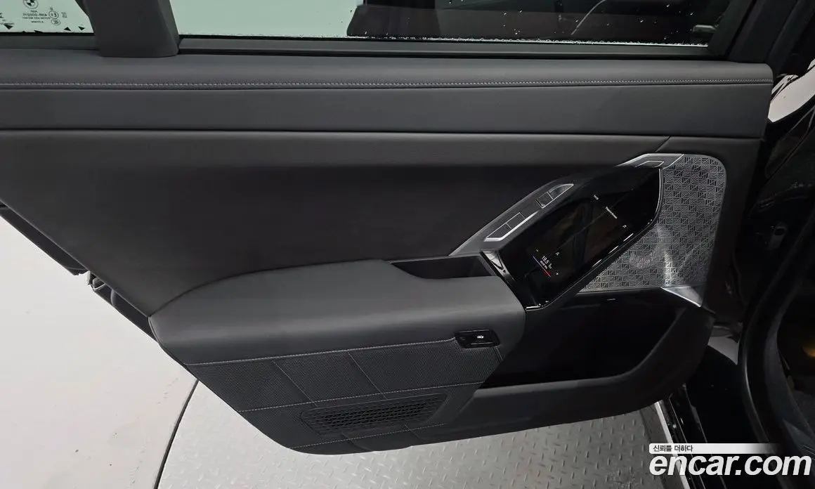 BMW i7 2023 0.3 автомат (гидро), фото 15