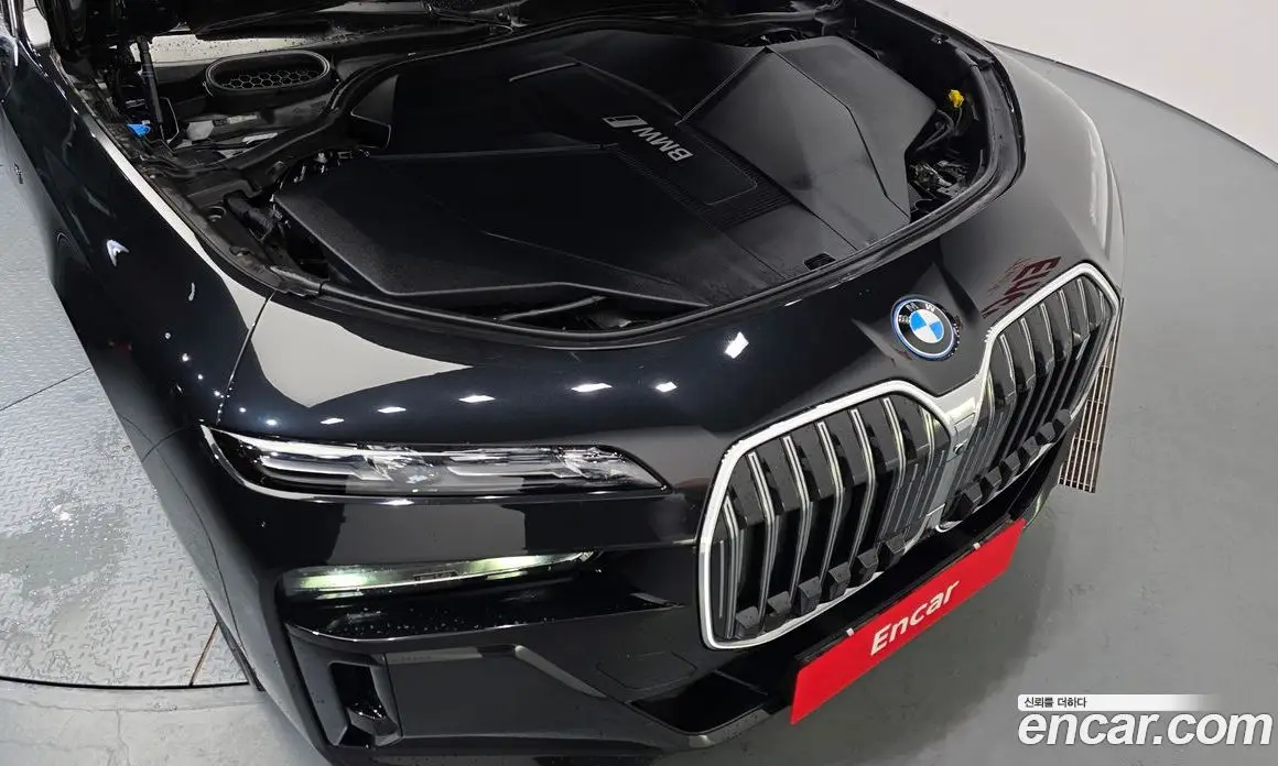 BMW i7 2023 0.3 автомат (гидро), фото 6