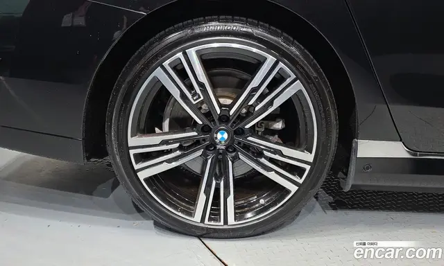 BMW i7 2023 0.3 автомат (гидро), миниатюра 7