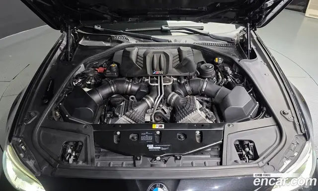 BMW M5 2016 4.4 автомат (гидро), миниатюра 6
