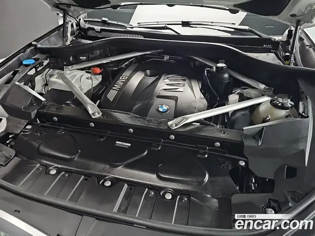 BMW X6 2024 3.0 автомат (гидро), миниатюра 6 BMW X6 2024 3.0 автомат (гидро), миниатюра 6