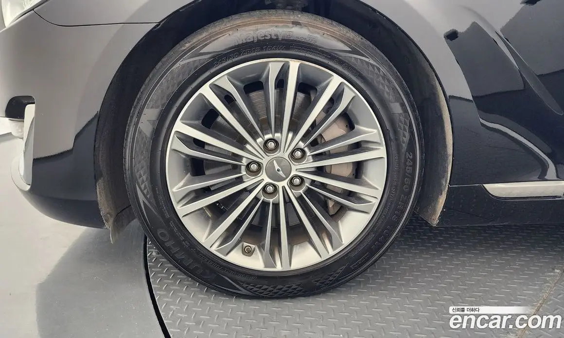 Genesis EQ900 2016 3.8 автомат (гидро), фото 5 Genesis EQ900 2016 3.8 автомат (гидро), фото 5
