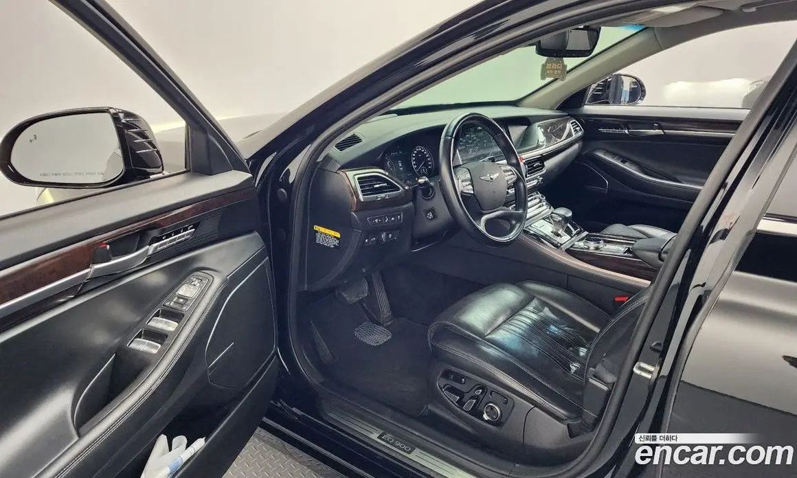Genesis EQ900 2016 3.8 автомат (гидро), фото 10 Genesis EQ900 2016 3.8 автомат (гидро), фото 10