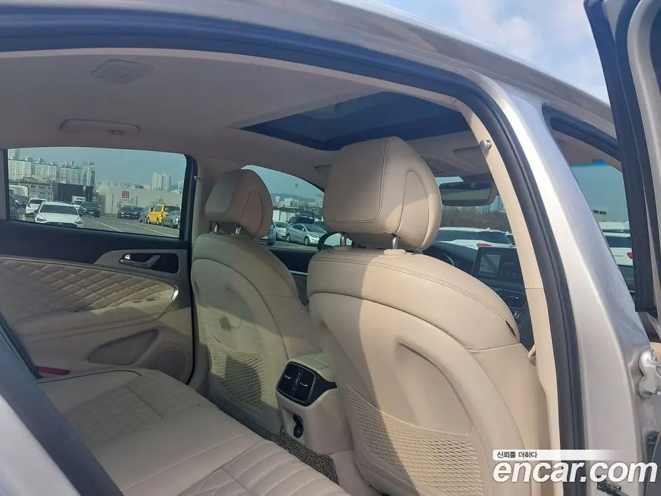 Genesis G70 2018 3.3 автомат (гидро), фото 17 Genesis G70 2018 3.3 автомат (гидро), фото 17