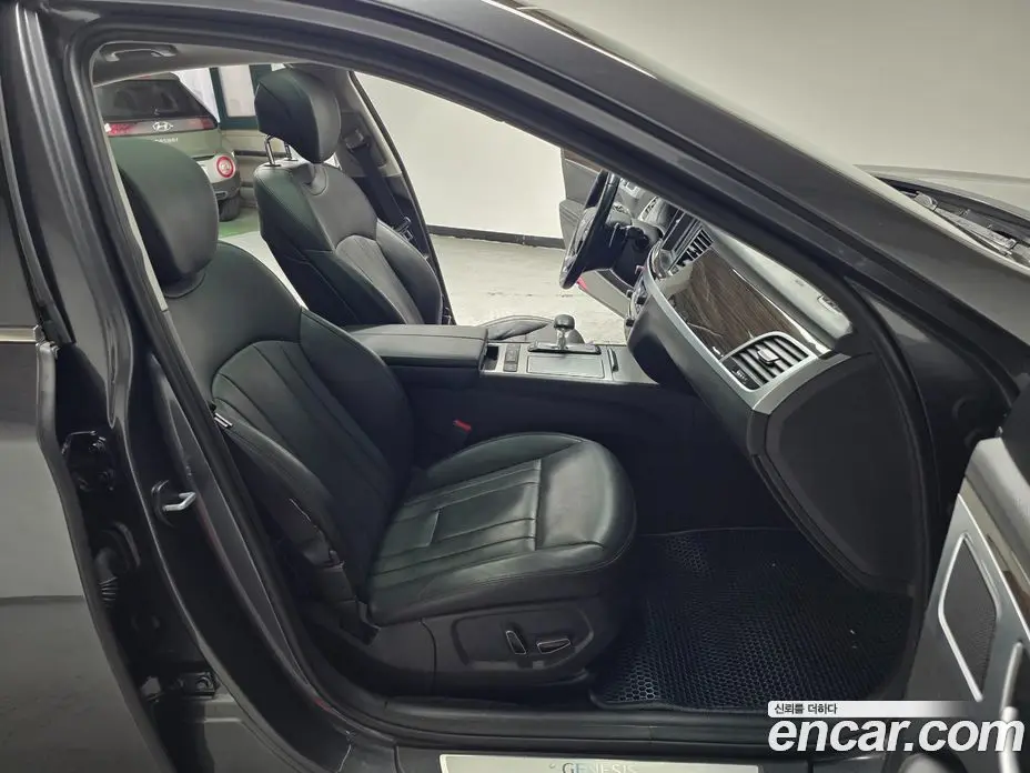 Genesis G80 2016 3.3 автомат (гидро), фото 11 Genesis G80 2016 3.3 автомат (гидро), фото 11