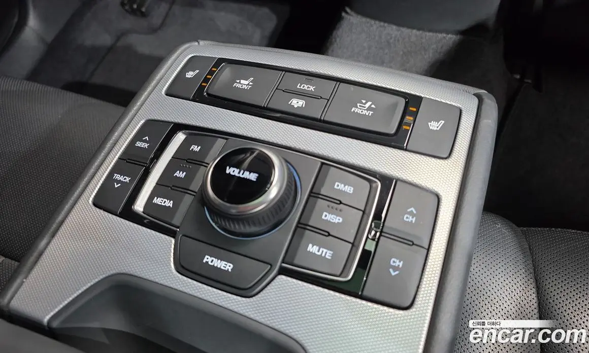 Genesis G80 2018 3.3 автомат (гидро), фото 18 Genesis G80 2018 3.3 автомат (гидро), фото 18