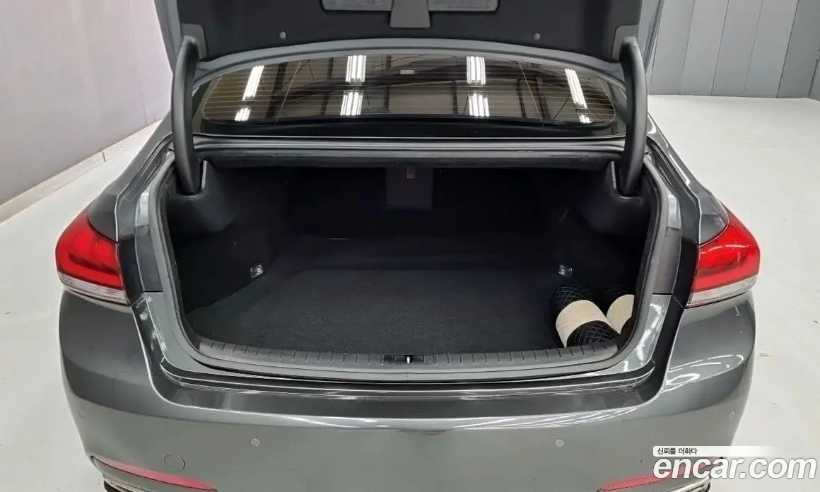 Genesis G80 2018 3.3 автомат (гидро), фото 16 Genesis G80 2018 3.3 автомат (гидро), фото 16