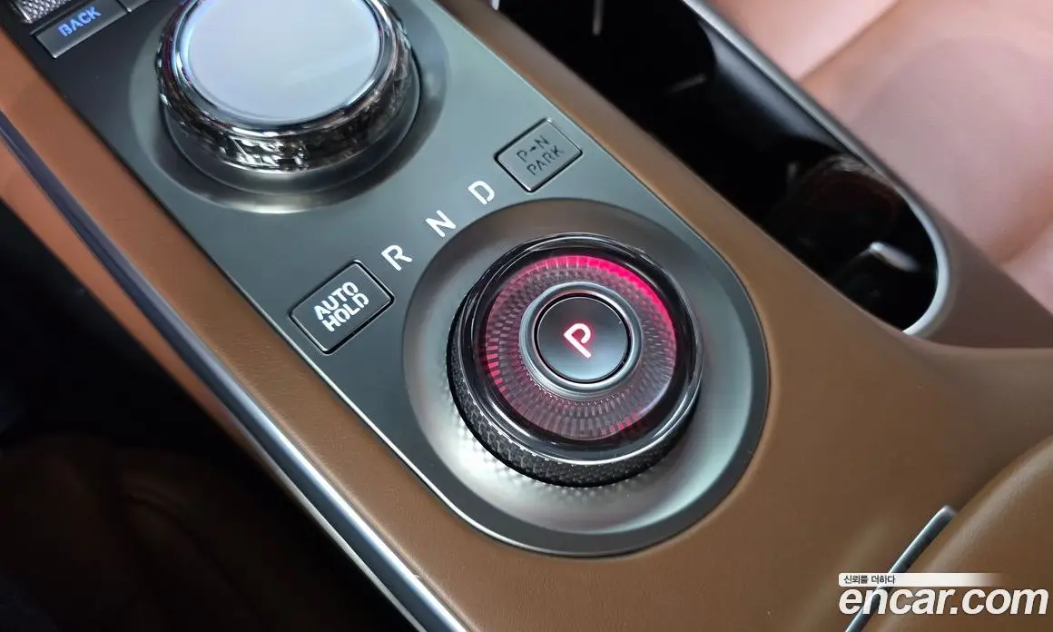 Genesis GV70 2021 2.5 автомат (гидро), фото 9 Genesis GV70 2021 2.5 автомат (гидро), фото 9